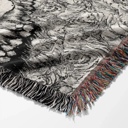 Berserk Eclipse Woven Tapestry Throw Blanket – Stunning Wall Rug & Home Decor, Perfect Gift for Dark Fantasy Fans - Image 6