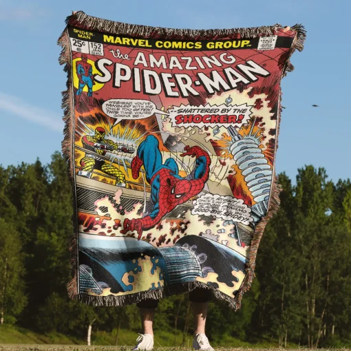 Spider Comic Cover Woven Tapestry Throw Blanket – Retro Wall Rug, Unique Room Decor, Perfect Gift - Image 4
