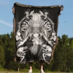 CSM Makima Woven Tapestry Throw Blanket – Modern Wall Art, Room & Home Decor, Ideal Gift - Image 4
