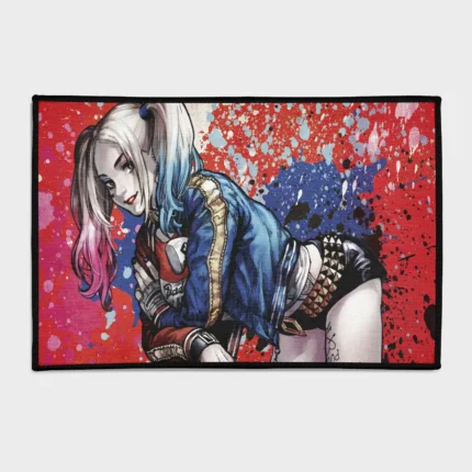 This Quinn rug brings superhero style to any girls' room. Perfect as a gift idea, it adds a stylish and bold touch to your decor, ideal for fans of the character.