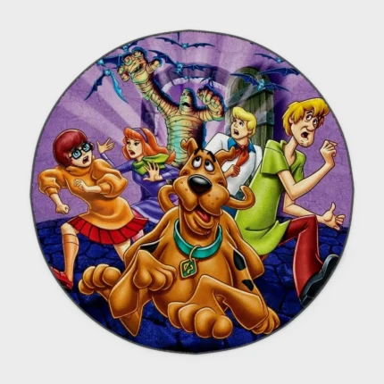 Unleash the mystery-solving fun with this Scooby round rug. Perfect for boys' bedrooms or as a gift, it brings the iconic *Scooby-Doo* vibe into any room, combining cool style with nostalgic charm.